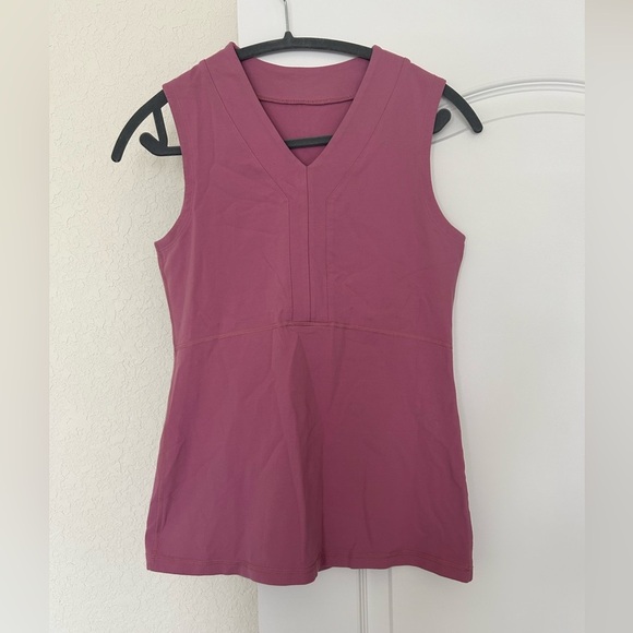 Lululemon Dusty Pink V Neck Tank Top - Picture 1 of 6